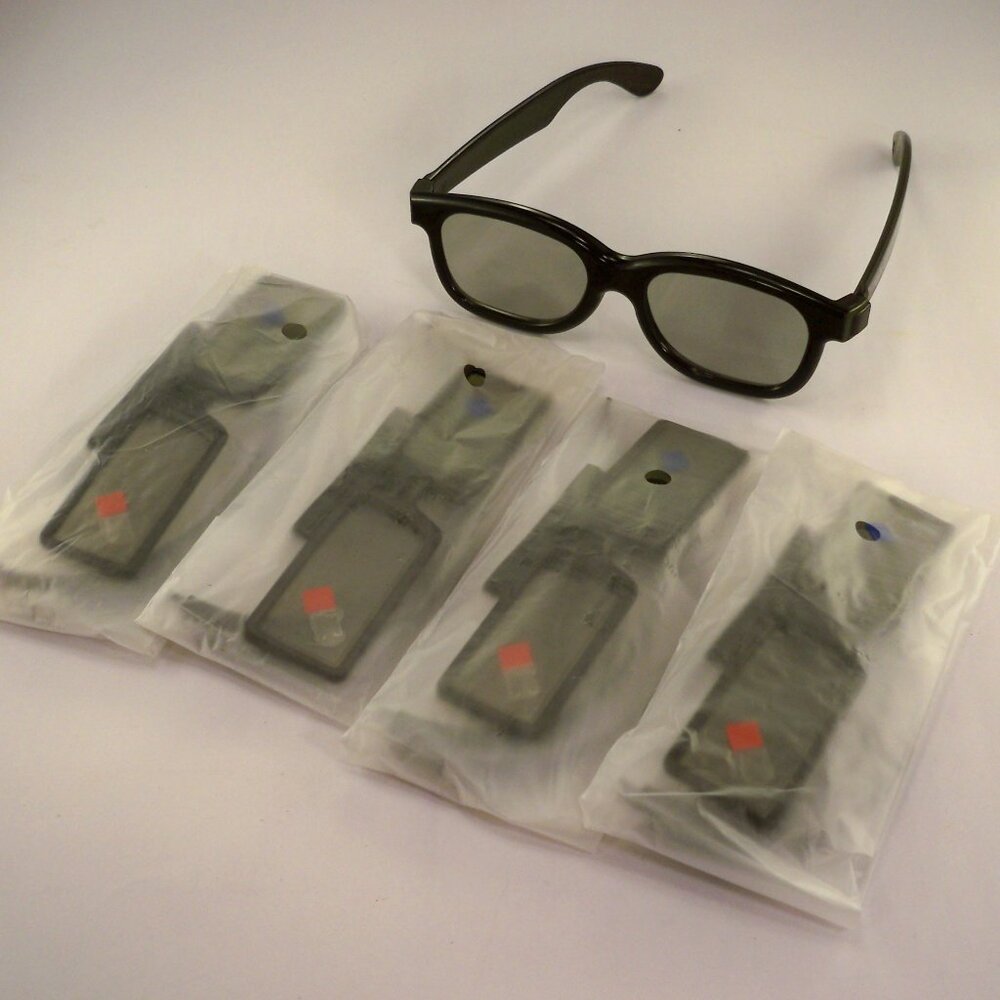 NEW Samsung 3D Active Glasses Black Set of *4 SSG-4100GB